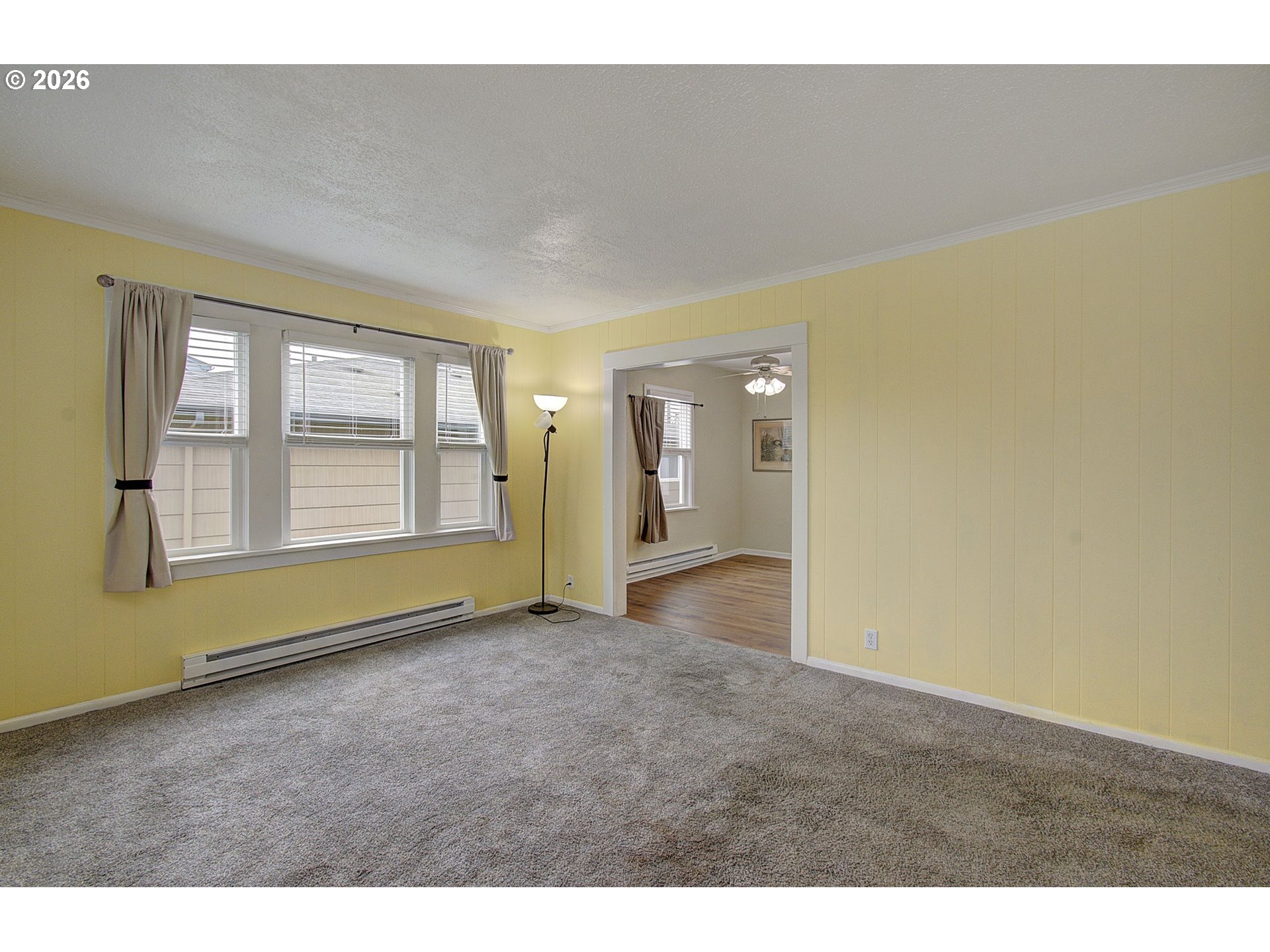 551 19th Avenue Longview, WA 98632 - Photo 6 of 31 Living Room