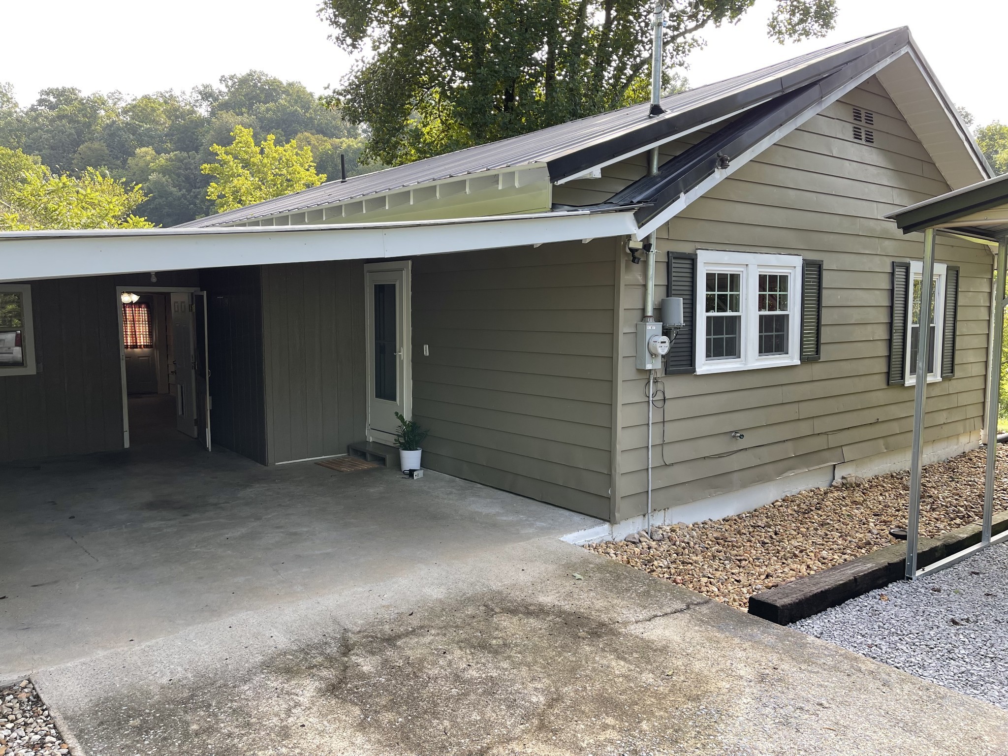 5585 Gaskill Branch Road Santa Fe, TN 38482 - Photo 6 of 30 Gallery Image 6