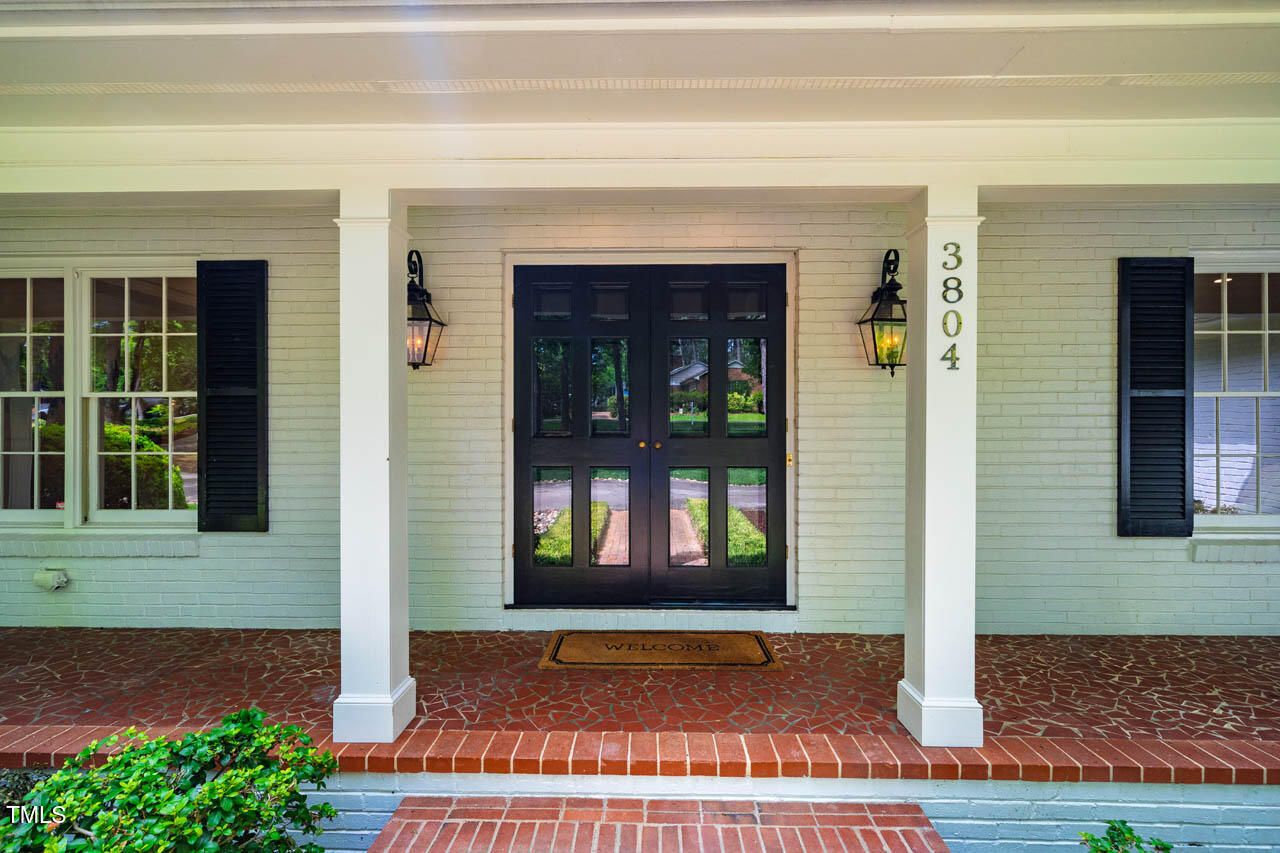 3804 Nottaway Road Durham, NC 27707 - Photo 3 of 52 3804NottawayRd-073