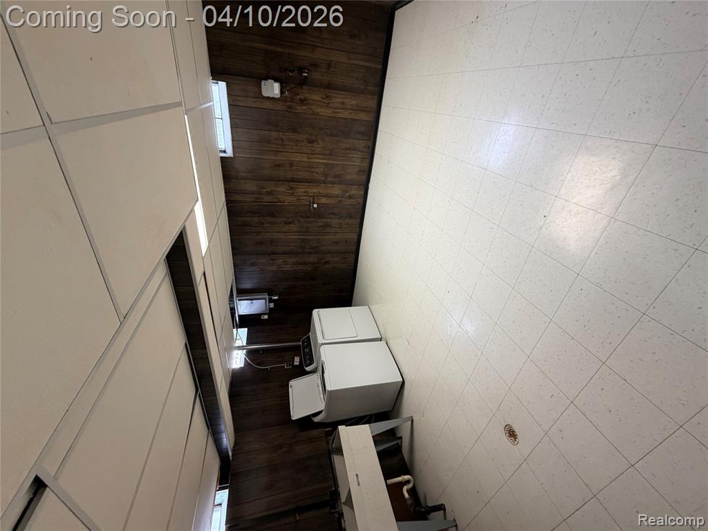 65 Hampton Road Grosse Pointe Shores, MI 48236 - Photo 16 of 21
