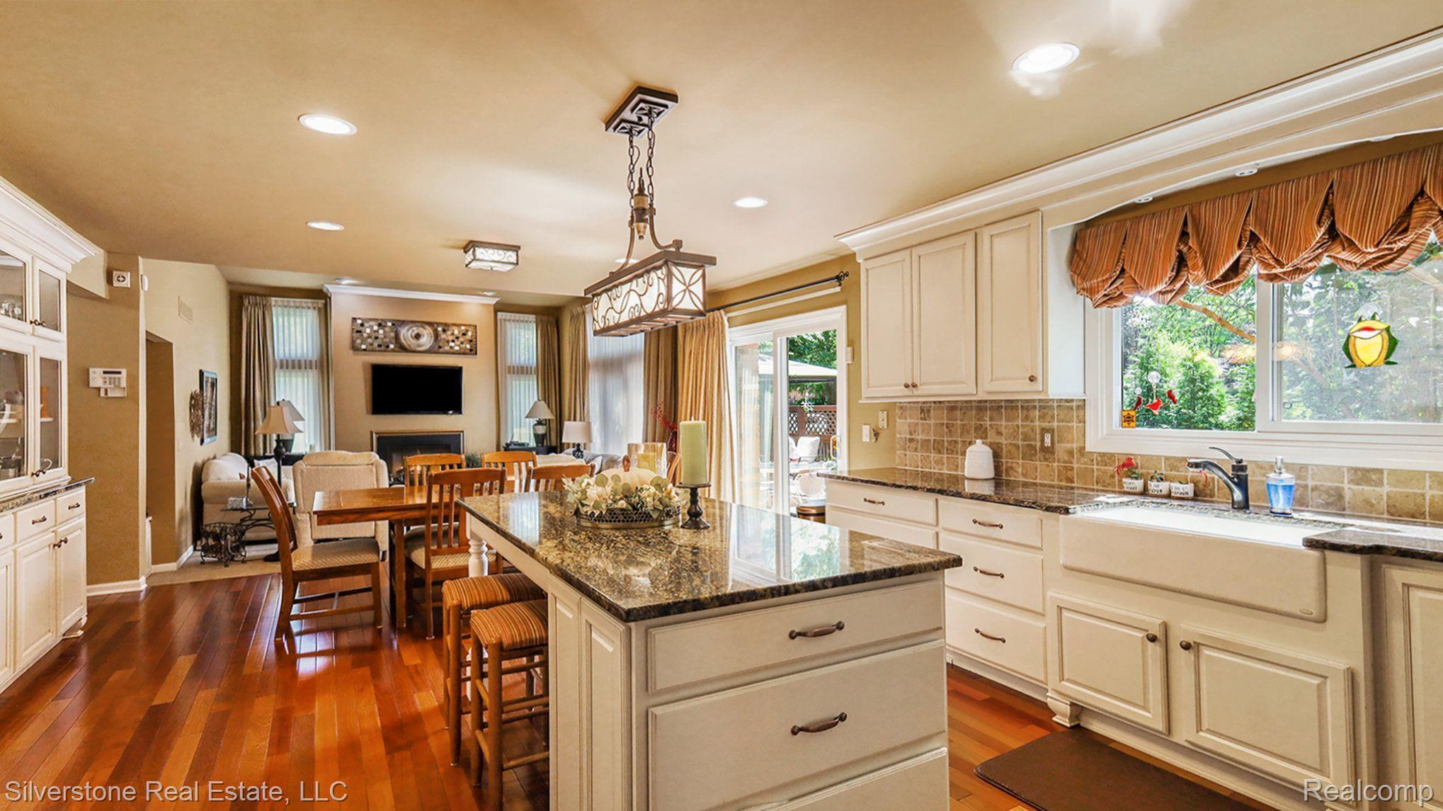 2485 Ulster Road Rochester, MI 48309 - Photo 16 of 41 Gallery Image 16