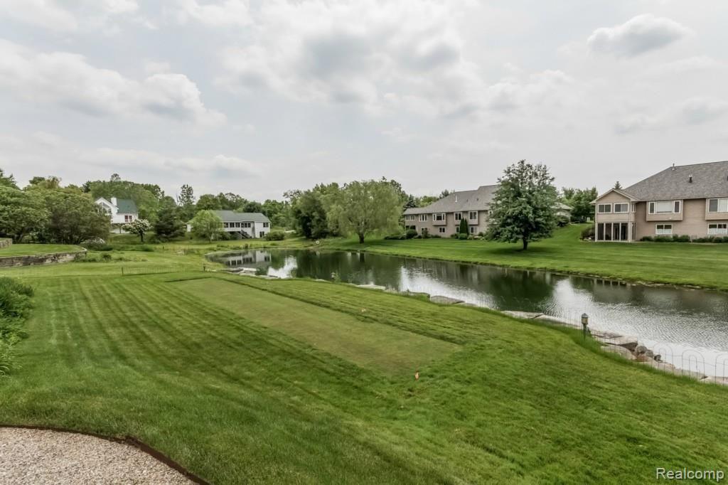 355 Olivewood Court Rochester, MI 48306 - Photo 61 of 61 061-Exterior-1835616-medium.jpg