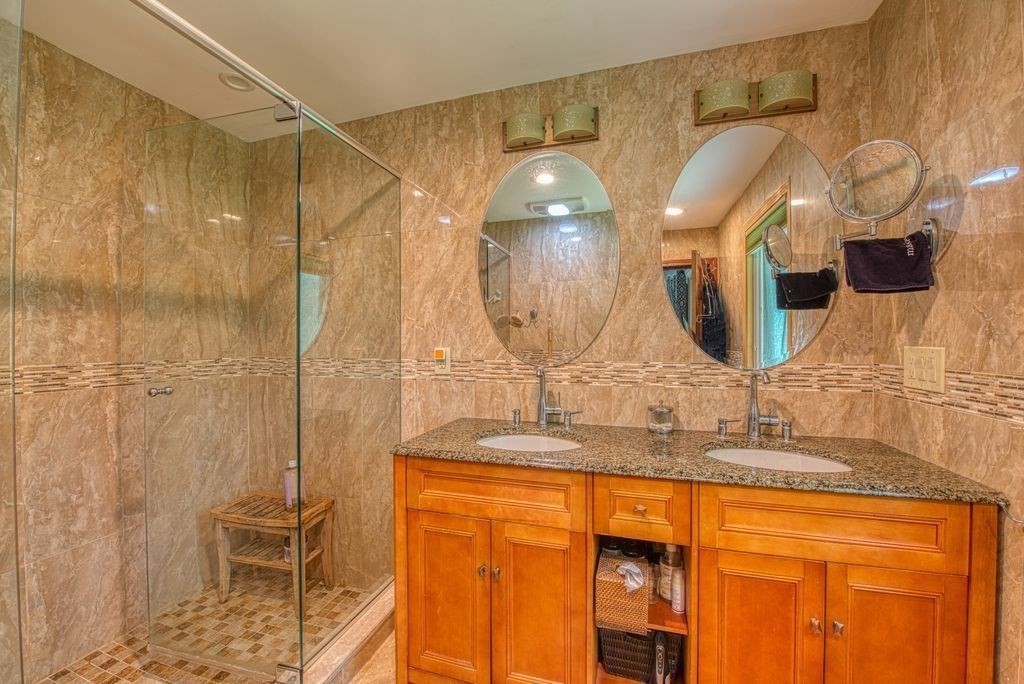 331 Mountain Street Sharon, MA 02067 - Photo 11 of 33