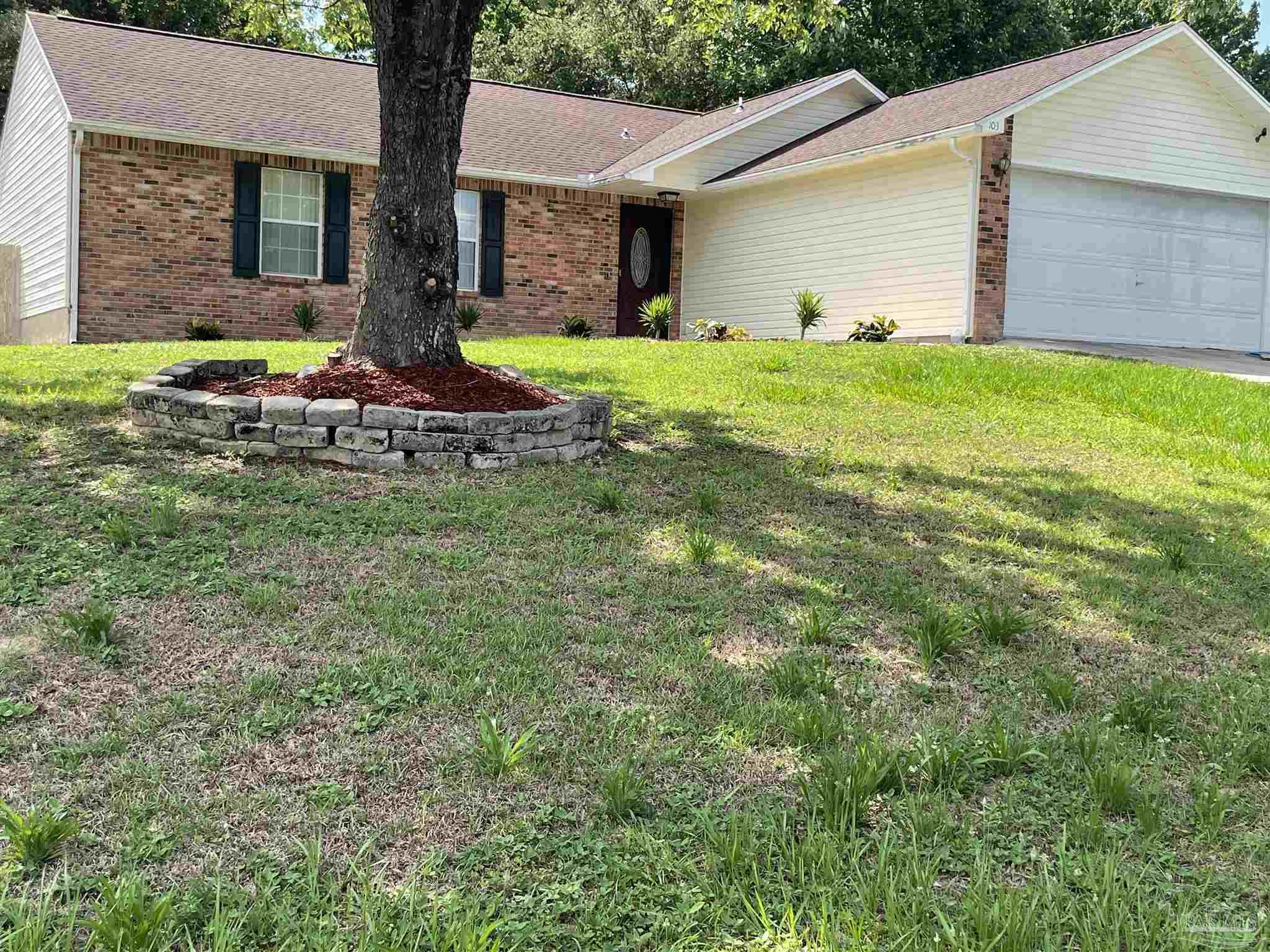 103 Trenton Avenue Crestview, FL 32539 - Photo 2 of 4