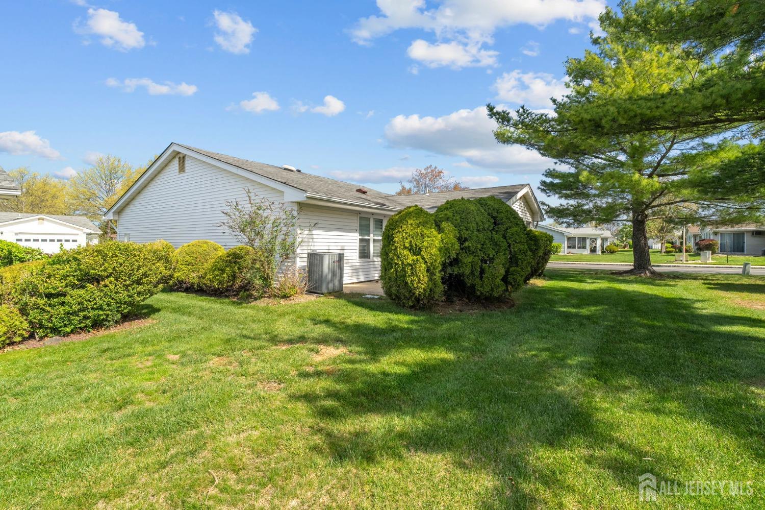 620A Deal Road, Unit 620A Monroe Township, NJ 08831 - Photo 6 of 34 Gallery Image 6