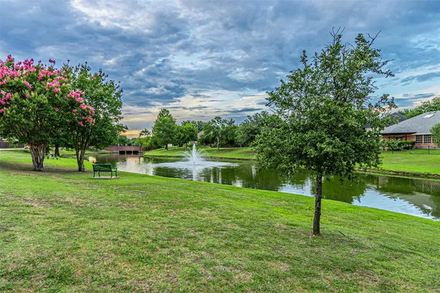 $3,100 | 10601 Robincreek Lane, Frisco, TX 75035