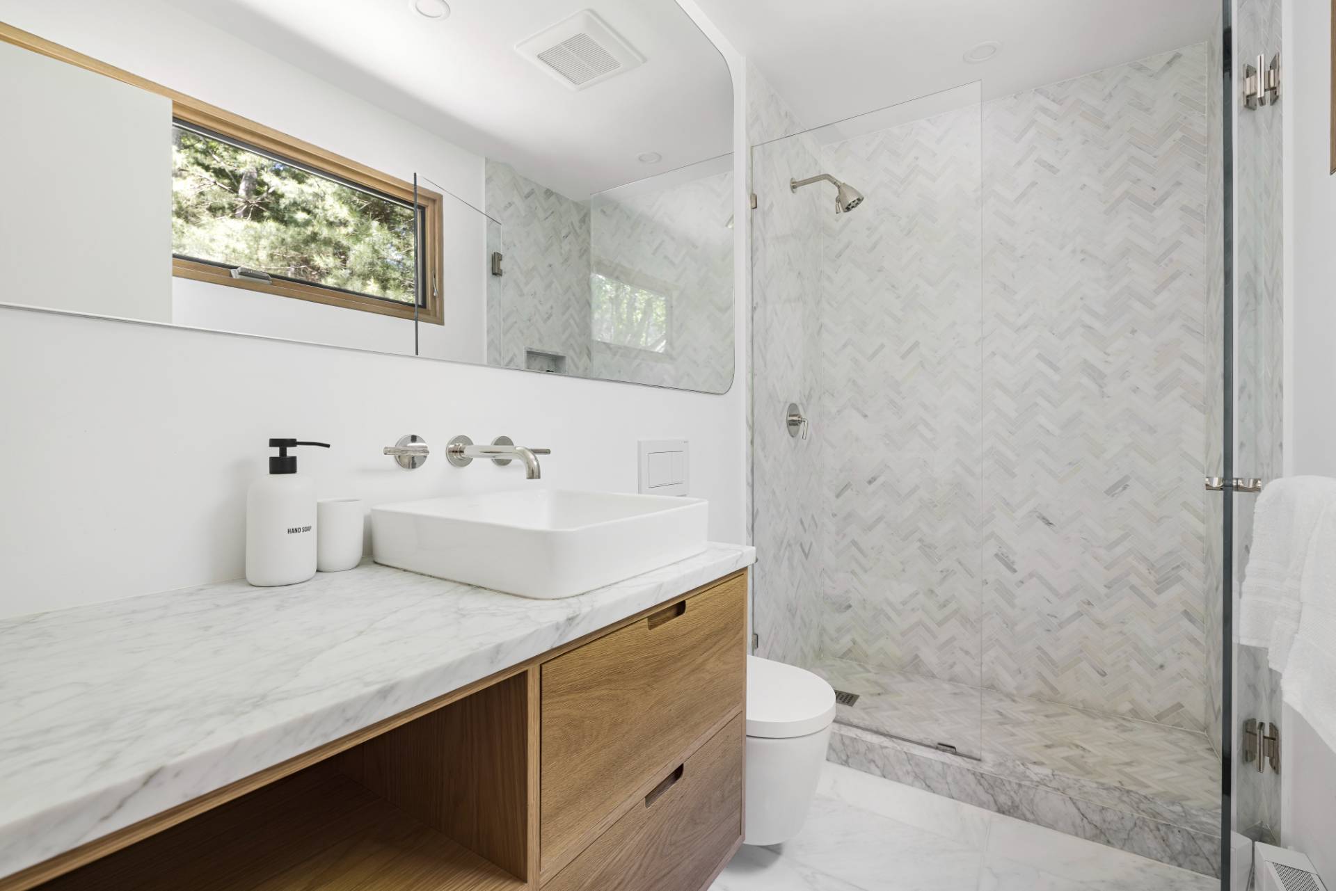 60 Northwest Landing Road East Hampton, NY 11937 - Photo 20 of 35