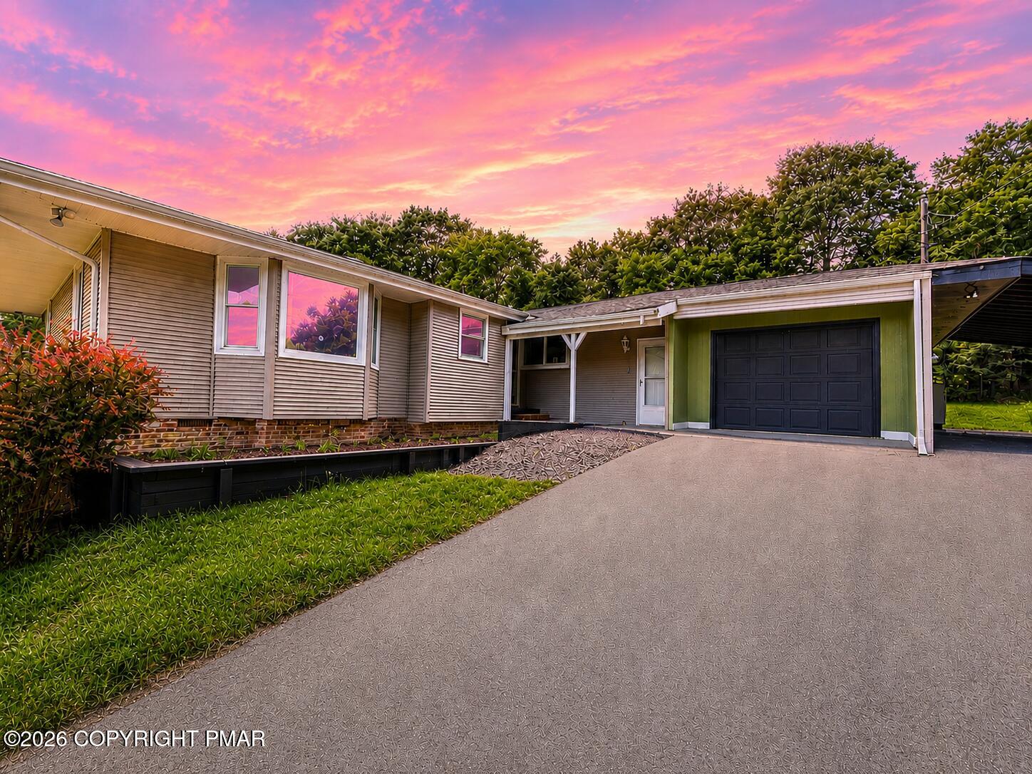355 Tower Road Albrightsville, PA 18210 - Photo 1 of 44 791672FD-B33C-4849-A326-96EDCC00DBD5