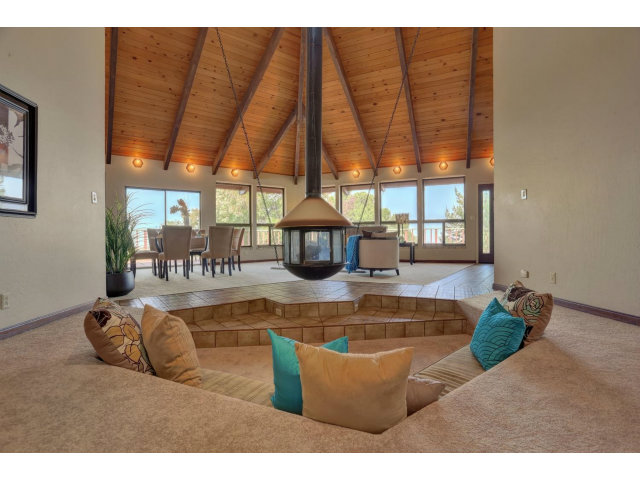 15988A Flintlock Road Cupertino, CA 95014 - Photo 13 of 25 Gallery Image 13