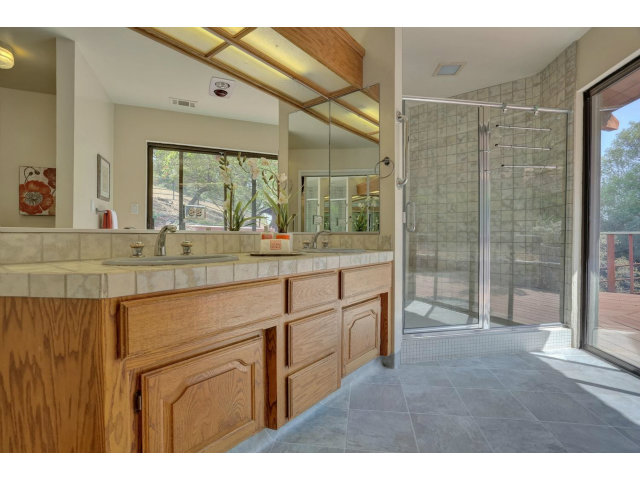 15988A Flintlock Road Cupertino, CA 95014 - Photo 21 of 25 Gallery Image 21