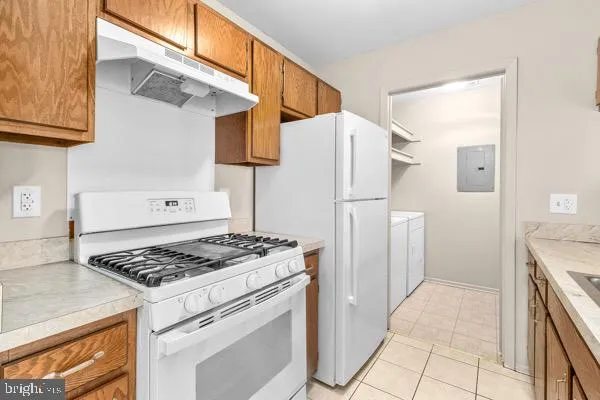 $2,100 | 1602 Woodhollow Drive, Marlton, NJ 08053