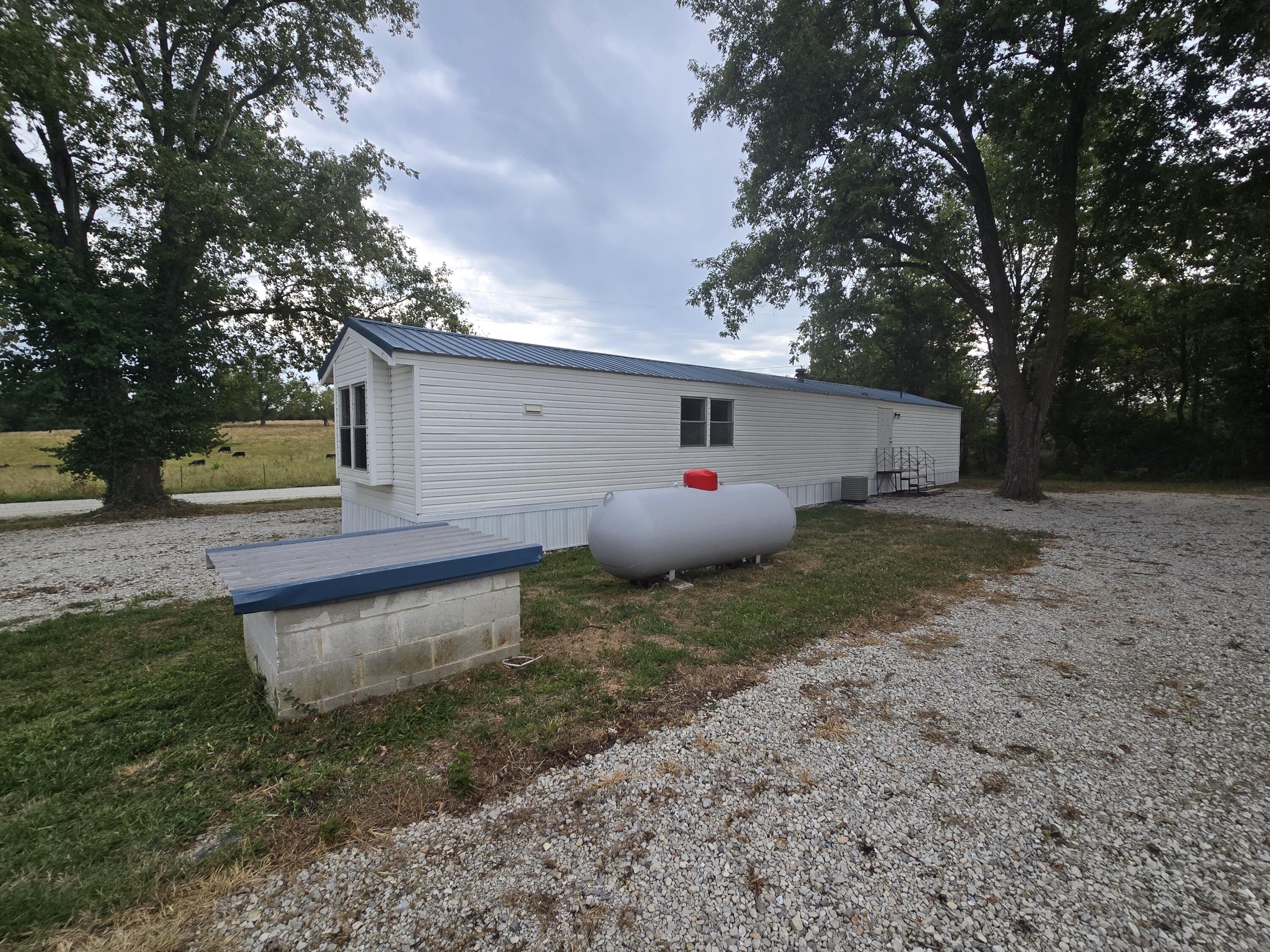 25990 Elk Road Pittsburg, MO 65724 - Photo 29 of 33 1000033338