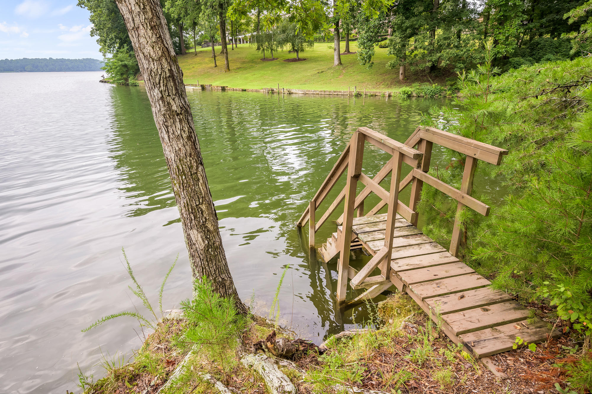 4043 Hamill Road Hixson, TN 37343 - Photo 49 of 59 Water View