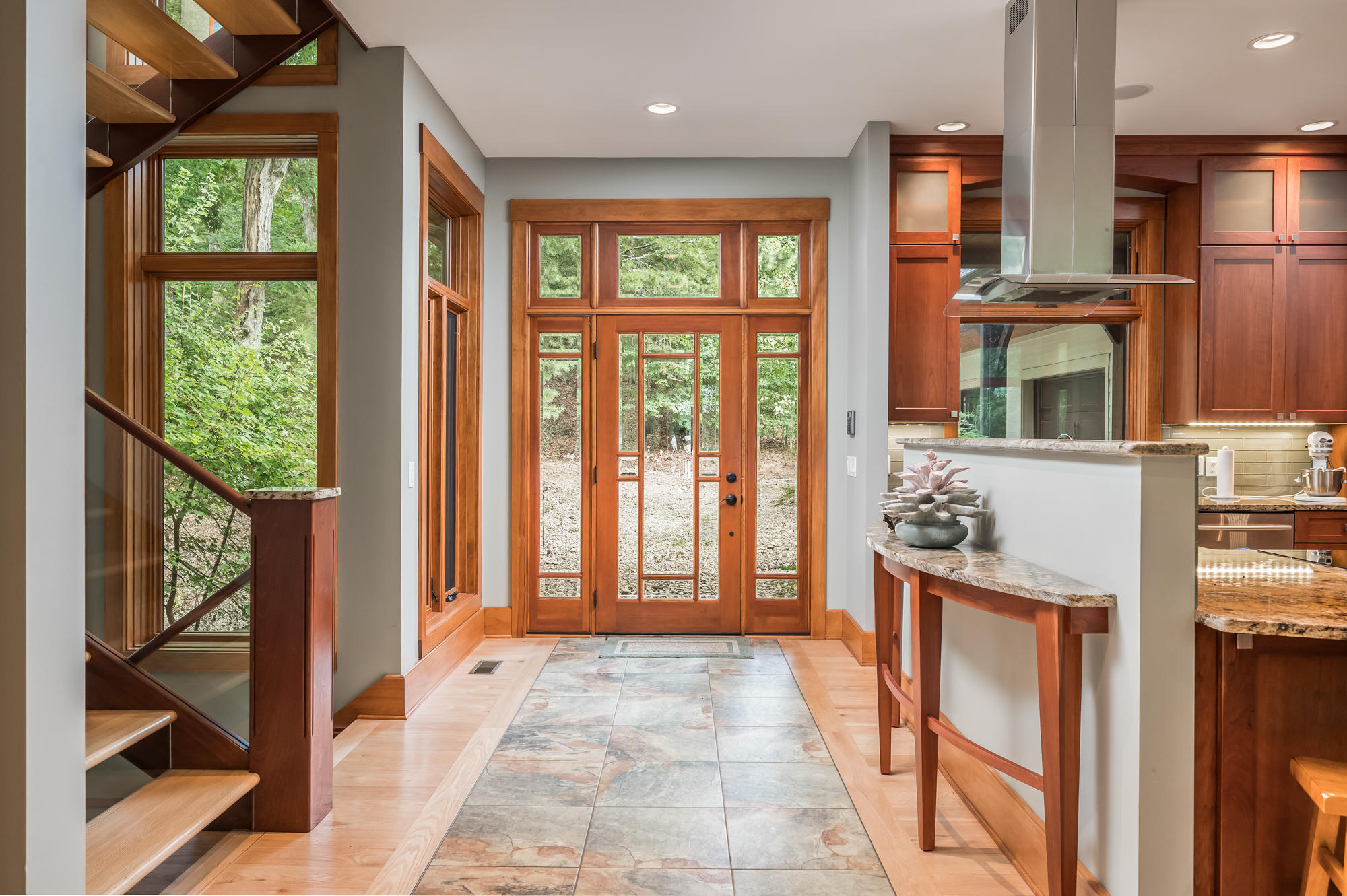 4043 Hamill Road Hixson, TN 37343 - Photo 5 of 59 Entry Way