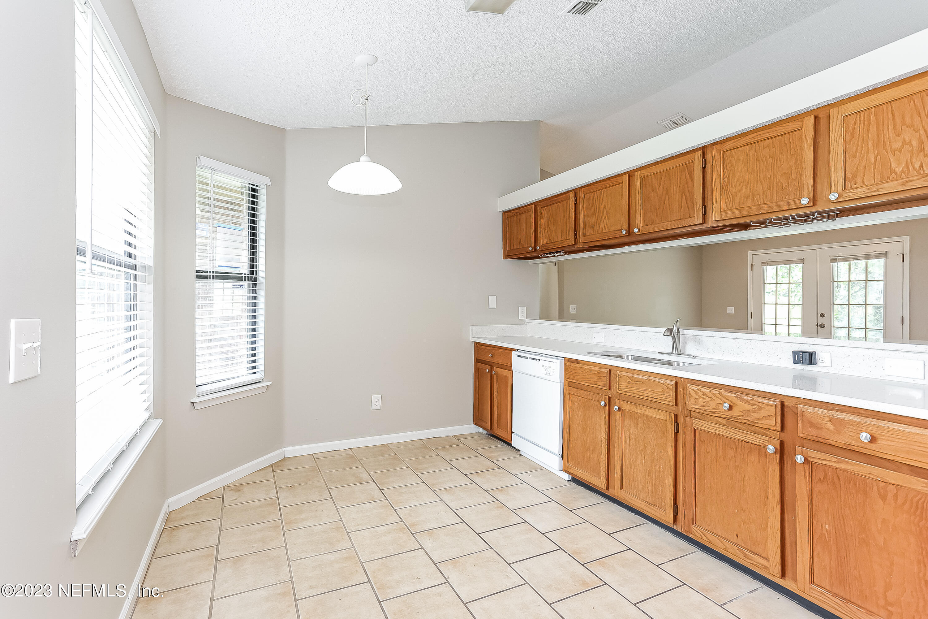 140 Devoe Street Jacksonville, FL 32220 - Photo 7 of 15 007-photo-kitchen-9333958