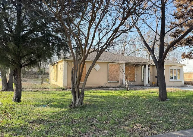 $300,000 | 3654 Fontana Drive, Dallas, TX 75220