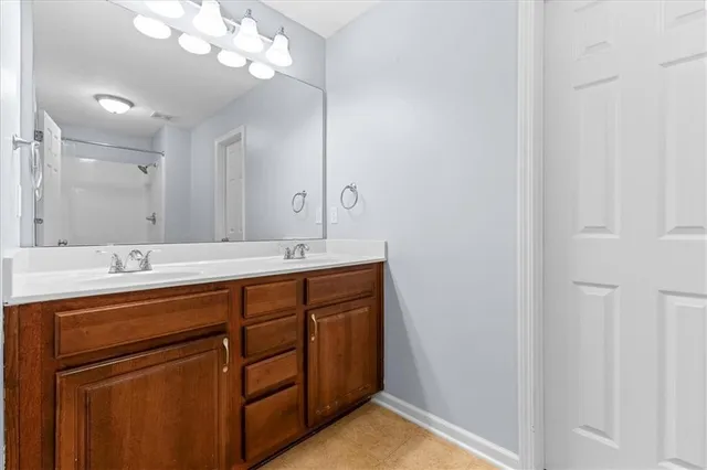 $395,000 | 16209 Margie Lane, Basehor, KS 66007