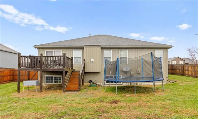 $395,000 | 16209 Margie Lane, Basehor, KS 66007