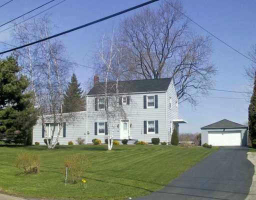 118 Alameda Road Butler, PA 16001 - Photo 1 of 8 Exterior Front.