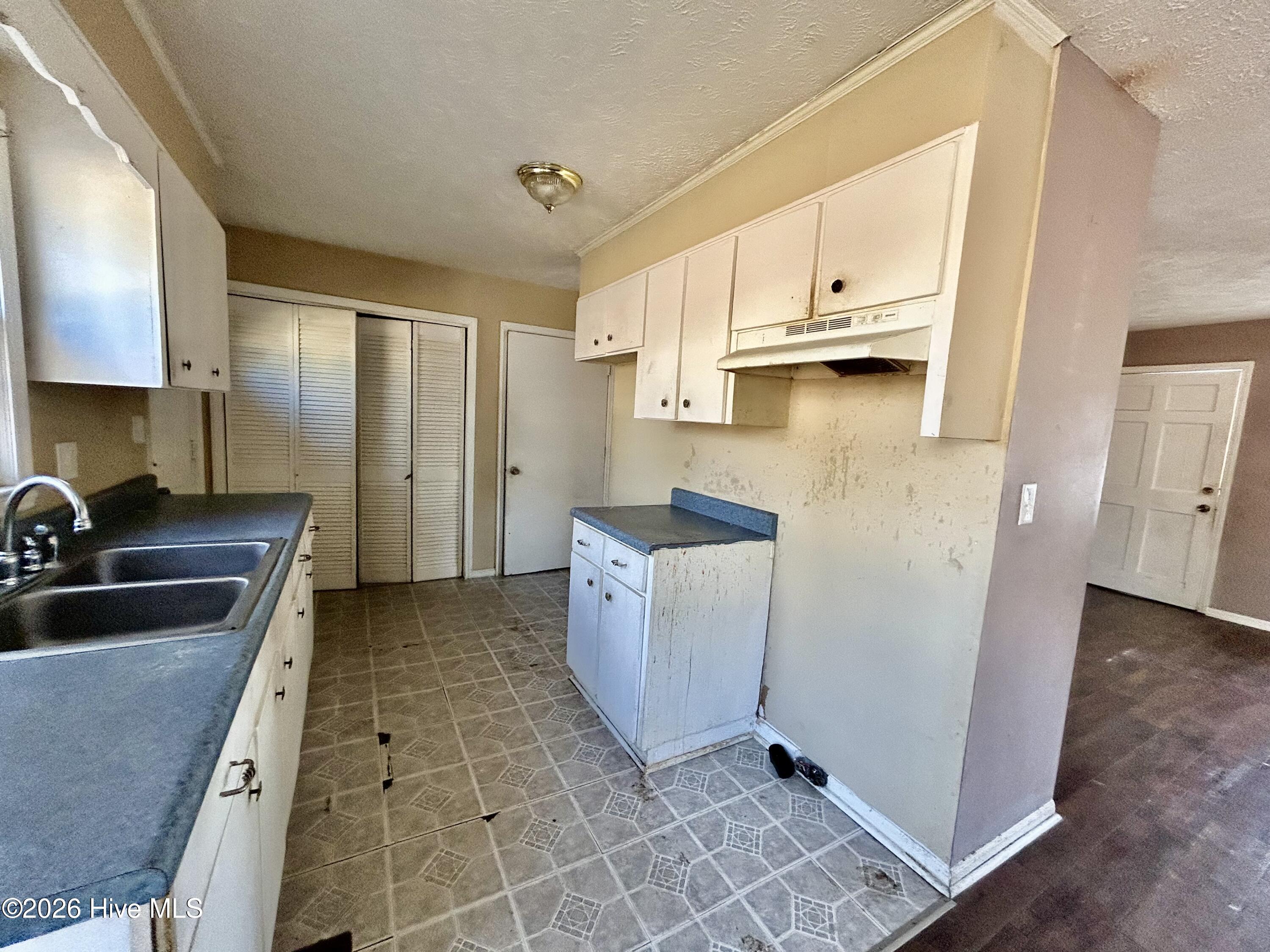 906 Cypress Street Rockingham, NC 28379 - Photo 7 of 19 IMG_7413
