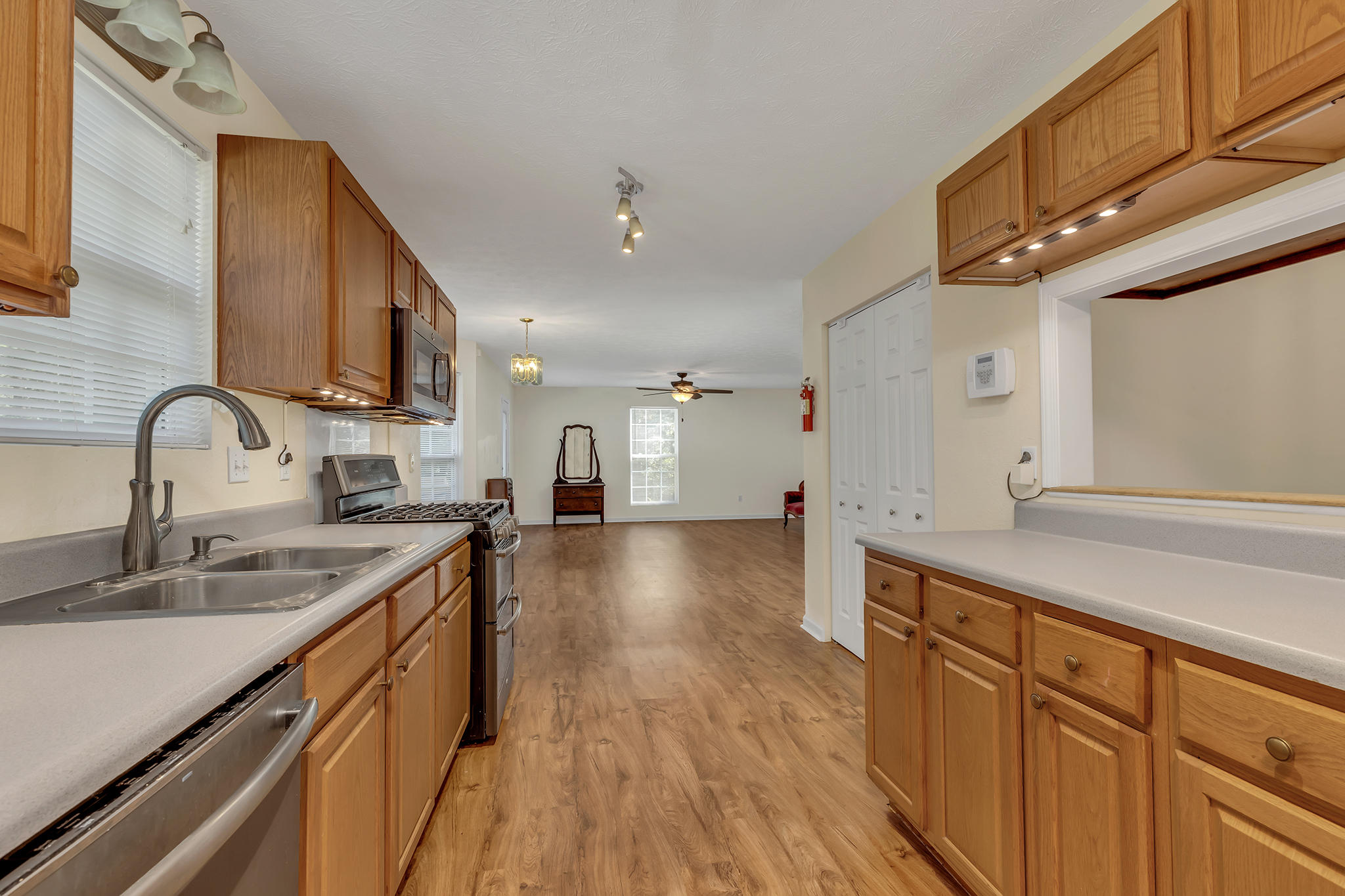 968 Upper Cove Loop Road Dayton, TN 37321 - Photo 10 of 33 4T1A2876