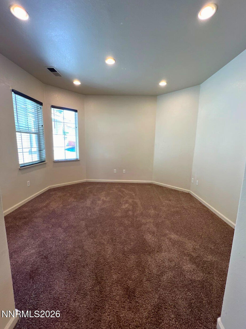 7169 Beacon Drive Reno, NV 89506 - Photo 8 of 18 0990bc68-36f5-48c0-9129-772f350b080d