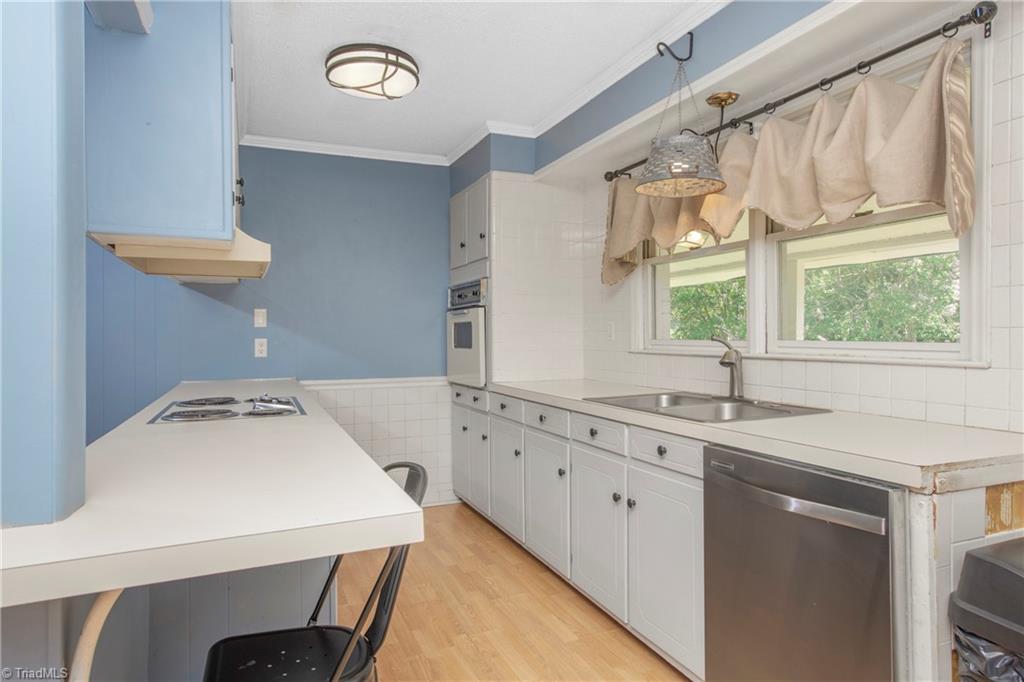 4060 Upper Lake Road Thomasville, NC 27360 - Photo 12 of 47 Gallery Image 12