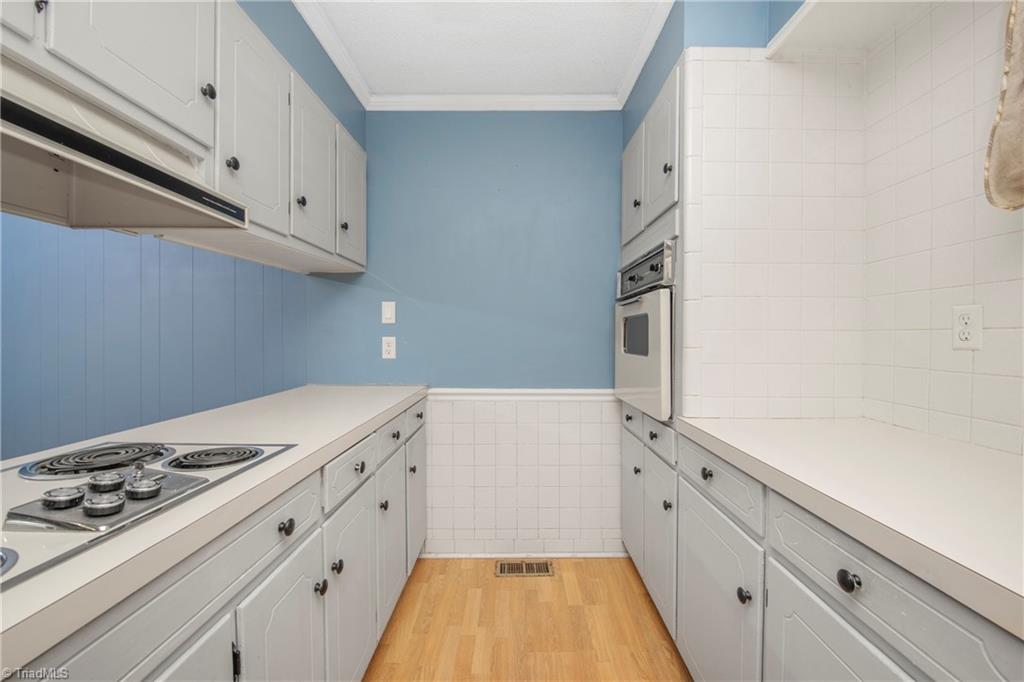 4060 Upper Lake Road Thomasville, NC 27360 - Photo 15 of 47 Gallery Image 15