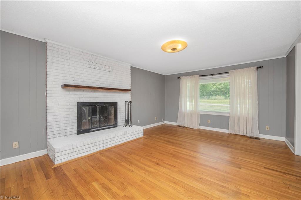 4060 Upper Lake Road Thomasville, NC 27360 - Photo 17 of 47 Gallery Image 17