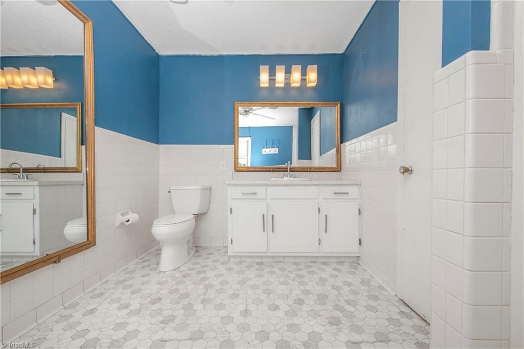 4060 Upper Lake Road Thomasville, NC 27360 - Photo 23 of 47 Gallery Image 23