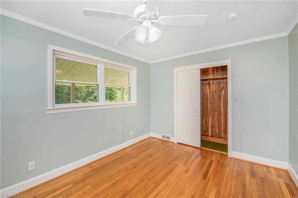 4060 Upper Lake Road Thomasville, NC 27360 - Photo 27 of 47 Gallery Image 27