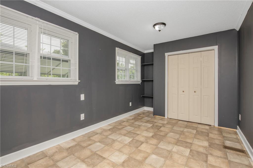 4060 Upper Lake Road Thomasville, NC 27360 - Photo 42 of 47 Gallery Image 42