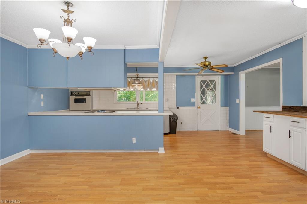 4060 Upper Lake Road Thomasville, NC 27360 - Photo 7 of 47 Gallery Image 7