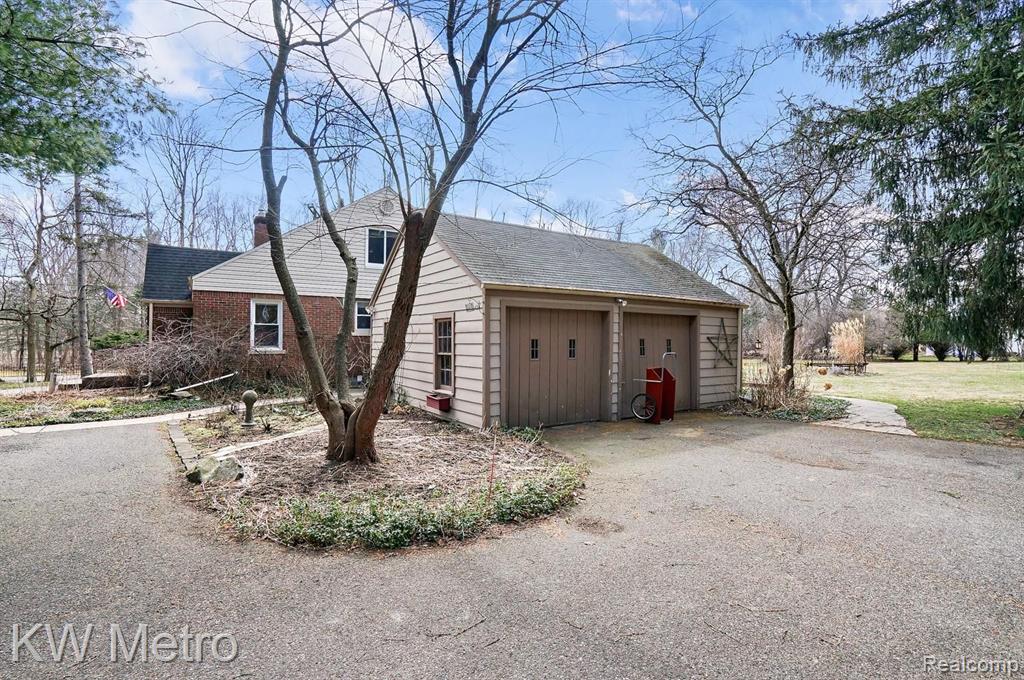 31675 Lahser Road Beverly Hills, MI 48025 - Photo 27 of 28