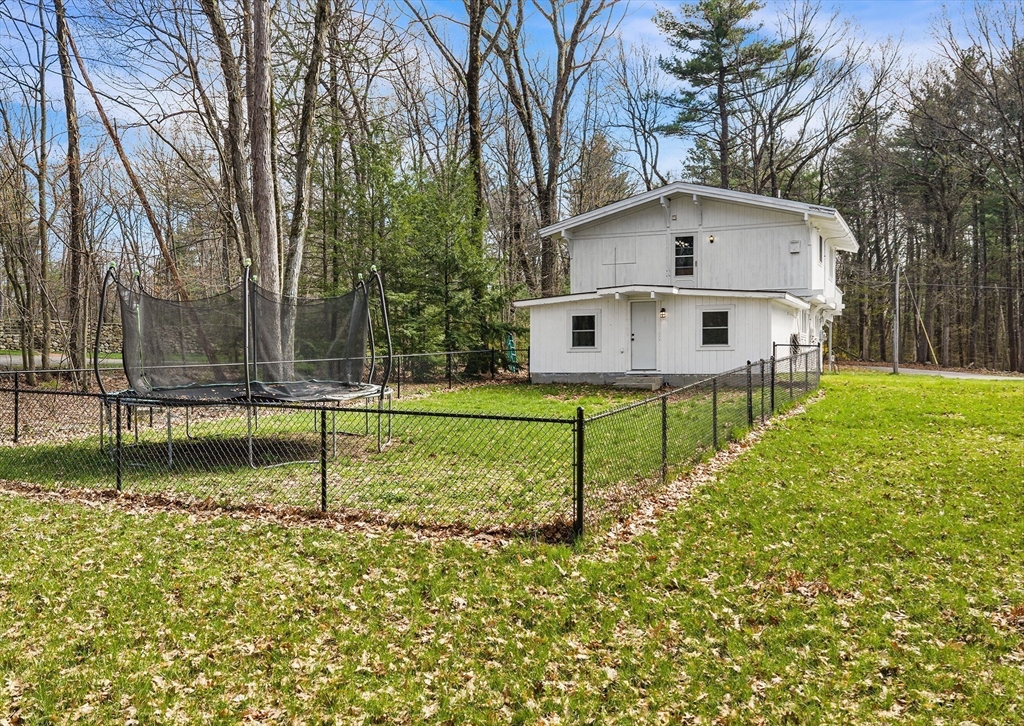 503 Hilltop Road Lancaster, MA 01523 - Photo 26 of 28