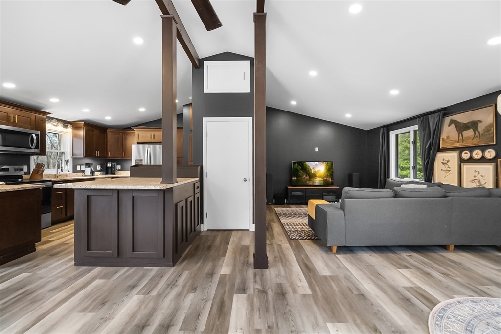 503 Hilltop Road Lancaster, MA 01523 - Photo 6 of 28
