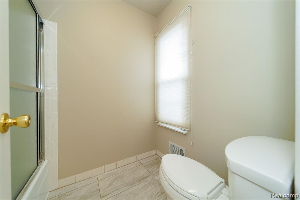 905 Lafayette Court Rochester Hills, MI 48307 - Photo 40 of 65