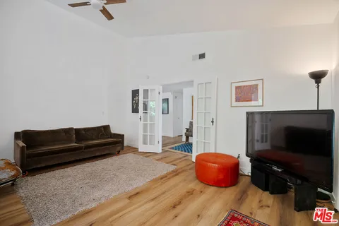 $1,650,000 | 22429 Bessemer Street, Woodland Hills, CA 91367
