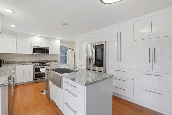 $800,000 | 77 Highland Road, Abington, MA 02351