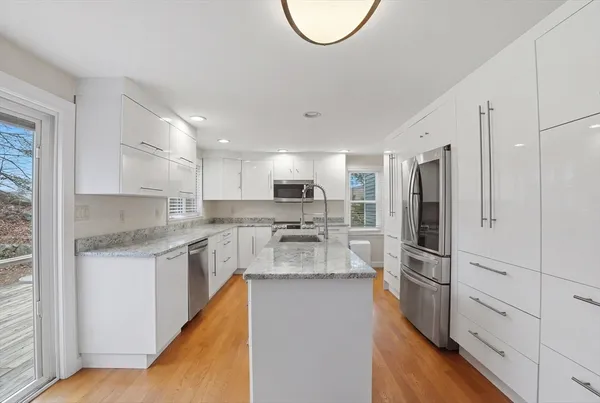 $800,000 | 77 Highland Road, Abington, MA 02351