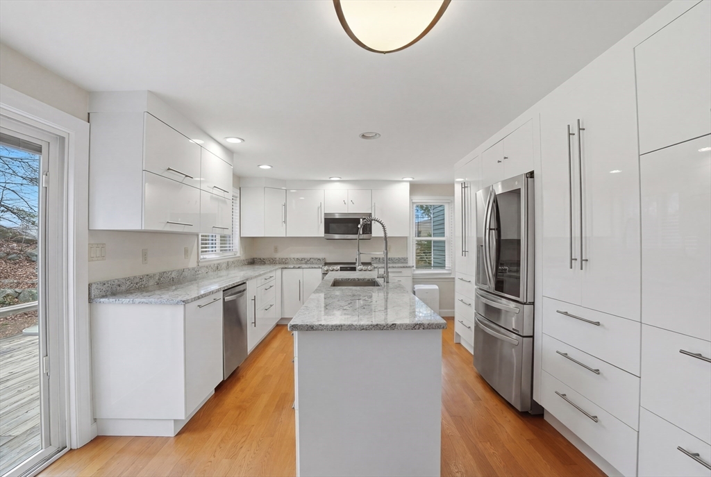 77 Highland Road Abington, MA 02351 - Photo 7 of 23