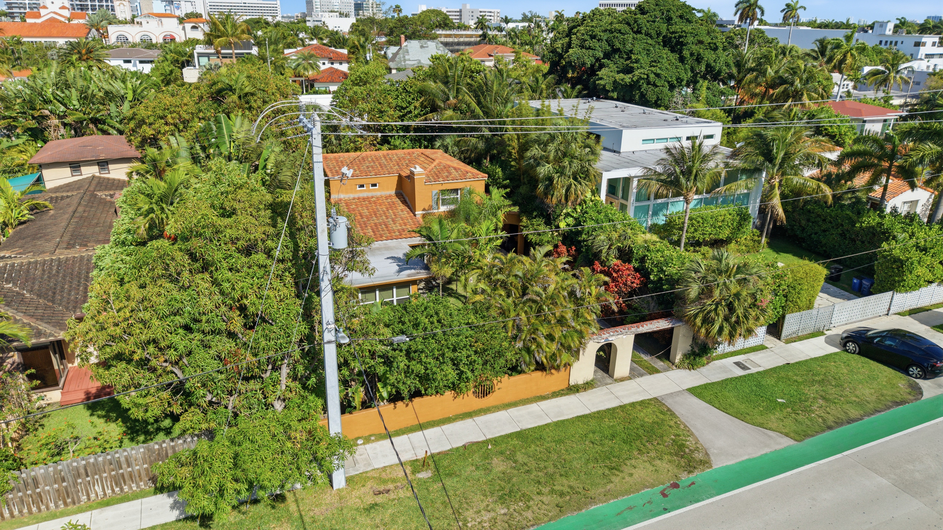 3716 Prairie Avenue Miami Beach, FL 33140 - Photo 8 of 20 an aerial view of a house with a yard basket ball court and outdoor seating