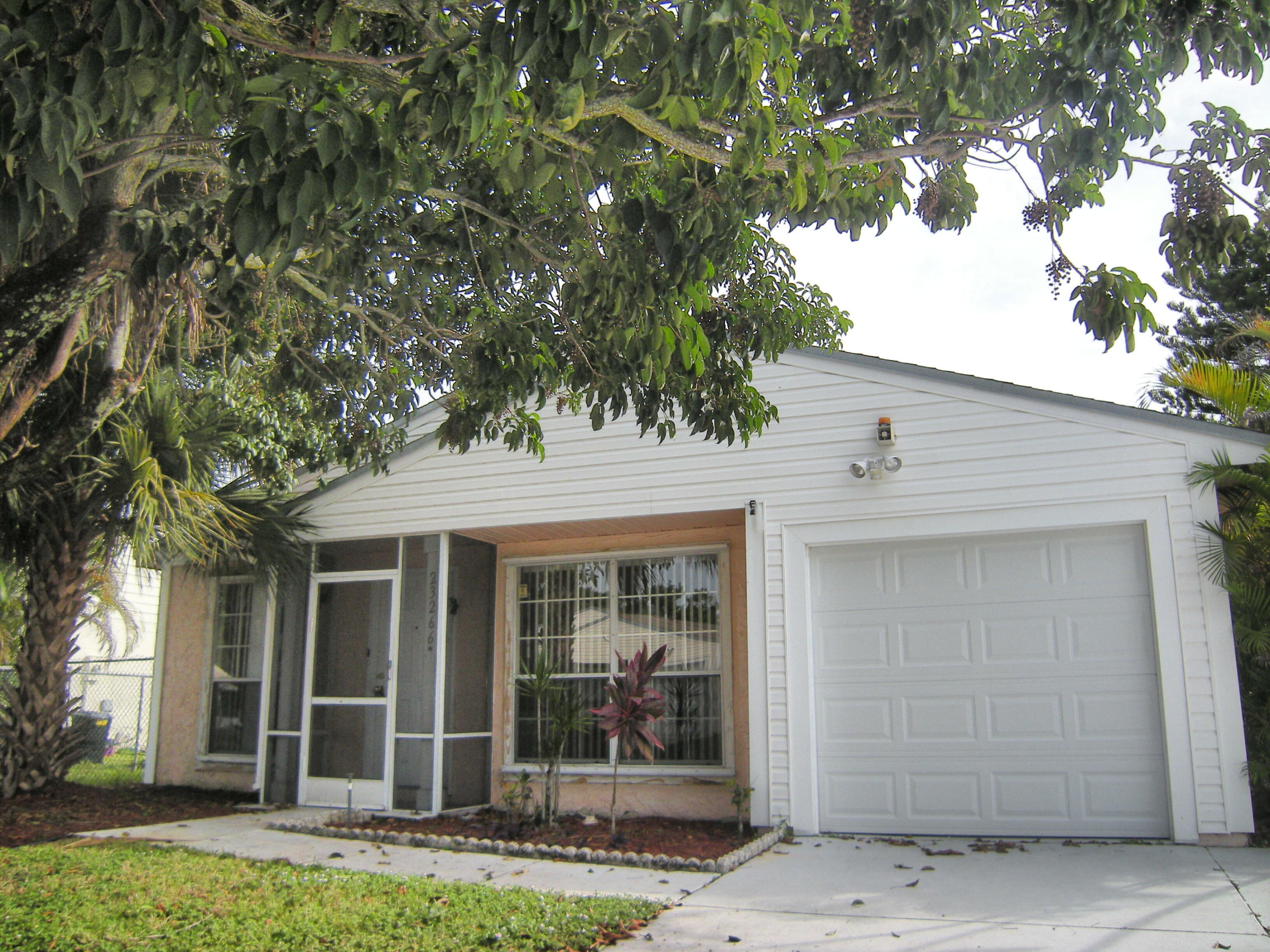 23266 New Coach Way Boca Raton, FL 33433 - Photo 1 of 11 2. Garden Gate and 1.Coach Way 057