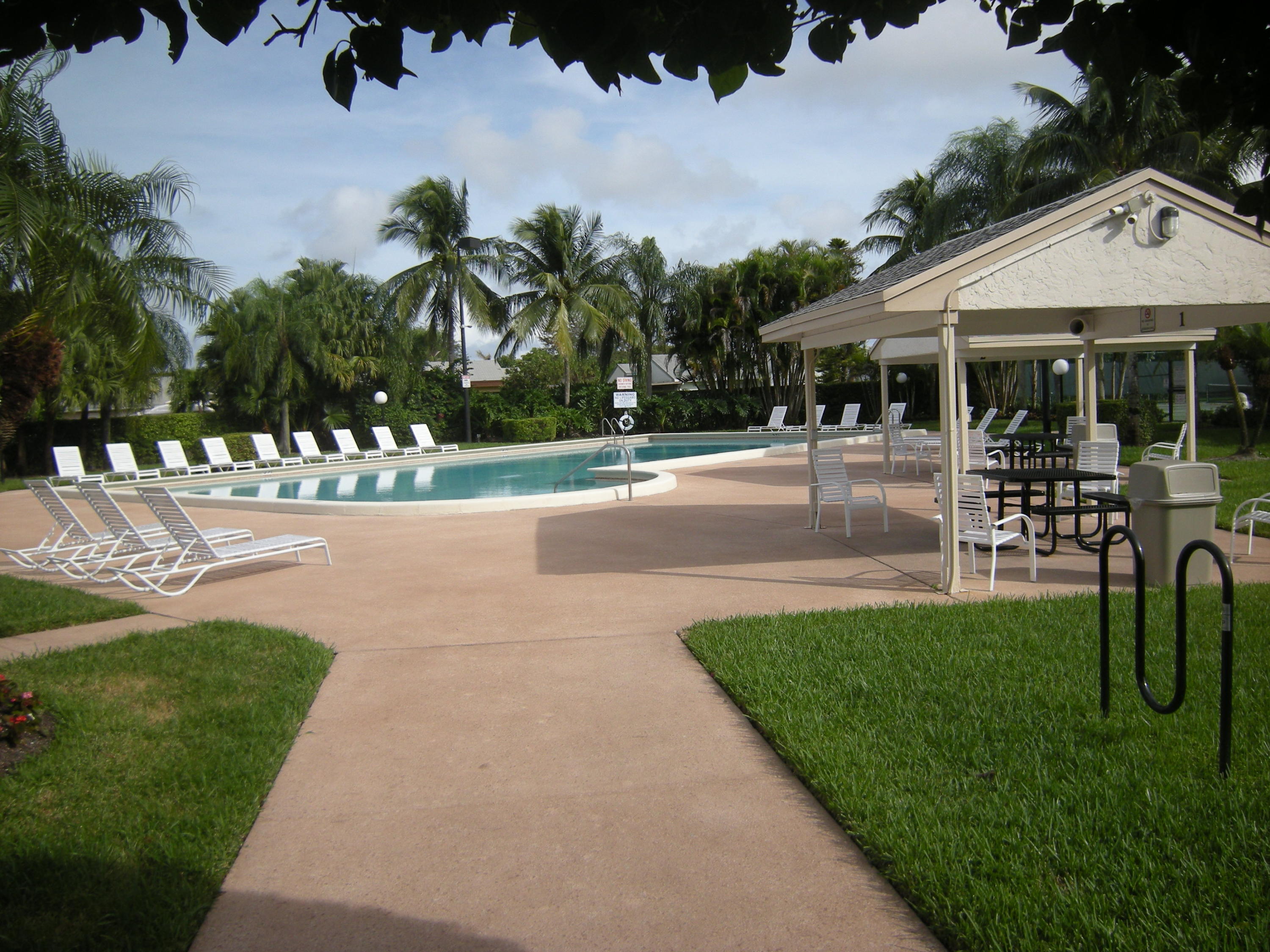 23266 New Coach Way Boca Raton, FL 33433 - Photo 4 of 11 Eminence Investors November 19, 2015 05