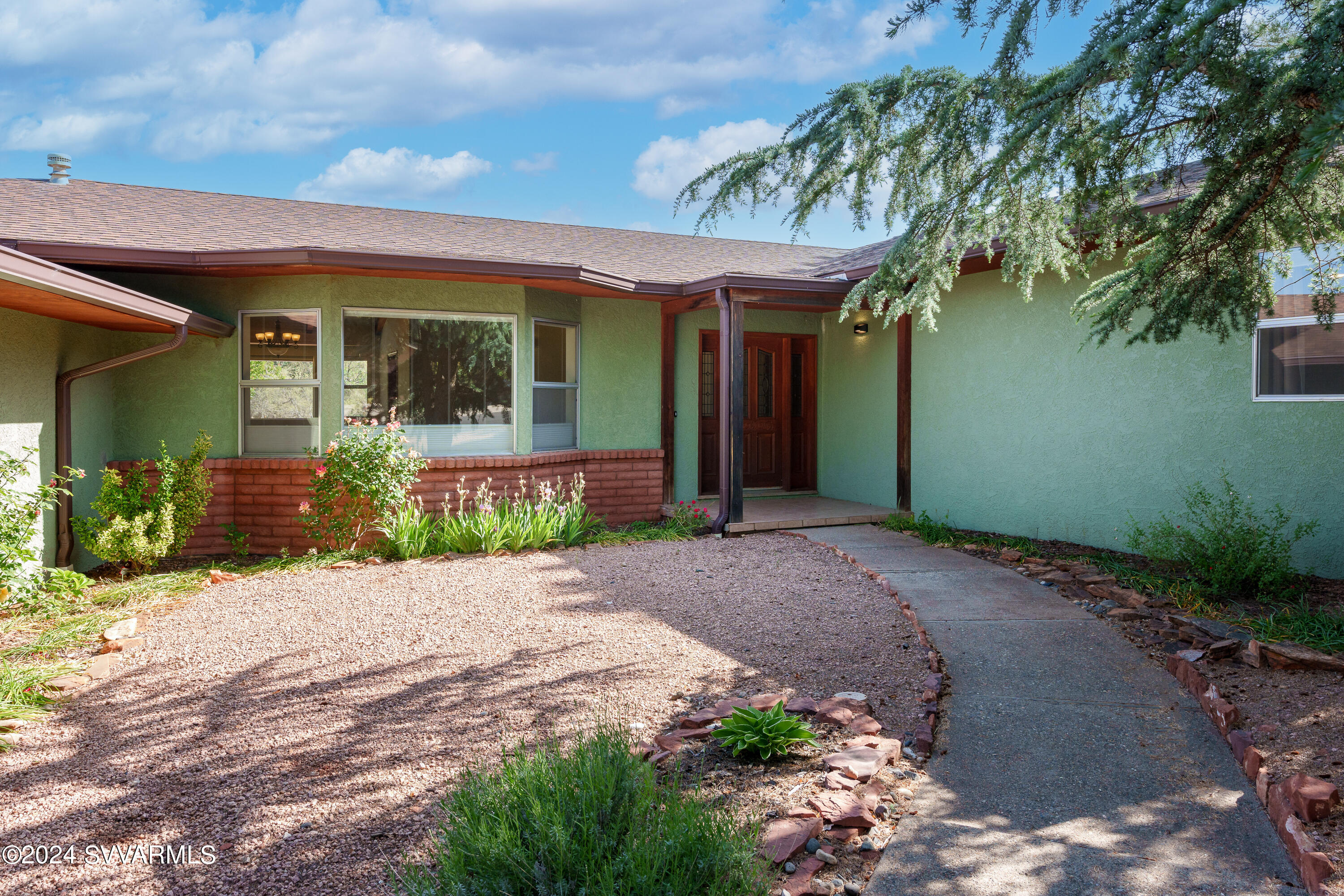 60 Sierra Road Sedona, AZ 86336 - Photo 33 of 43 Easy Care Landscape