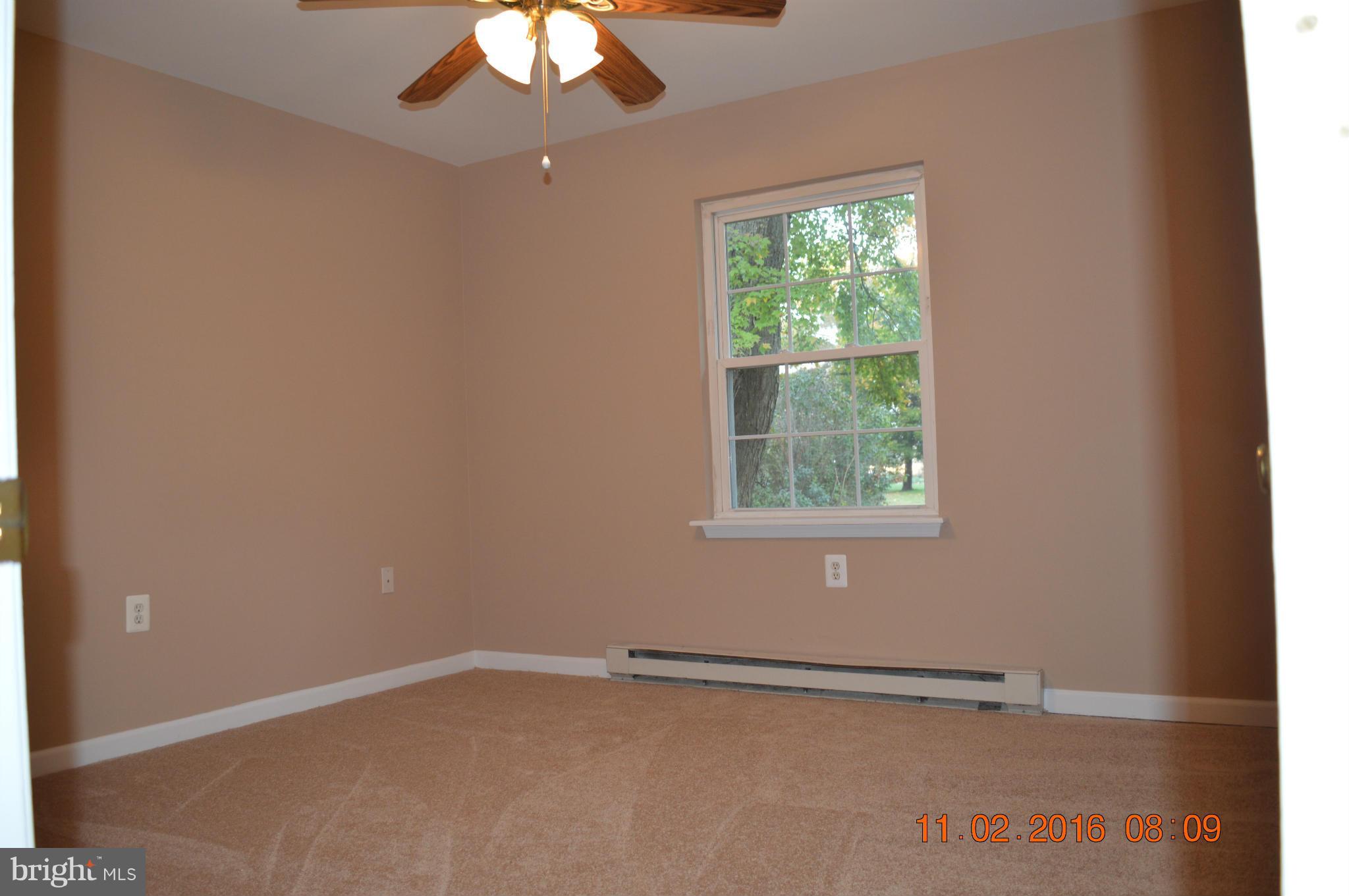 Bedroom (Master)
