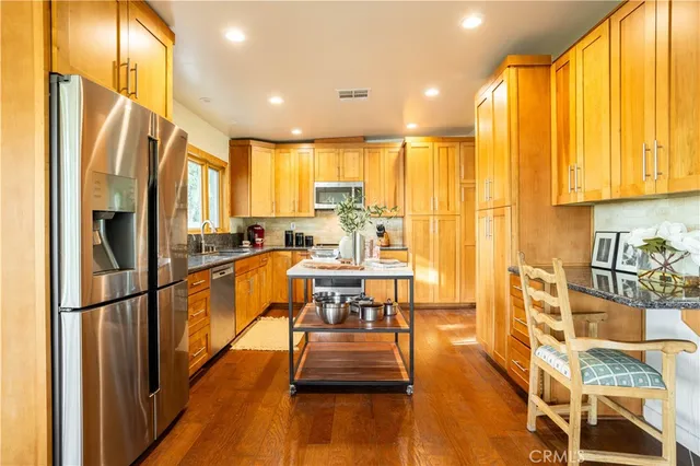 $1,768,000 | 1076 Norumbega Drive, Monrovia, CA 91016