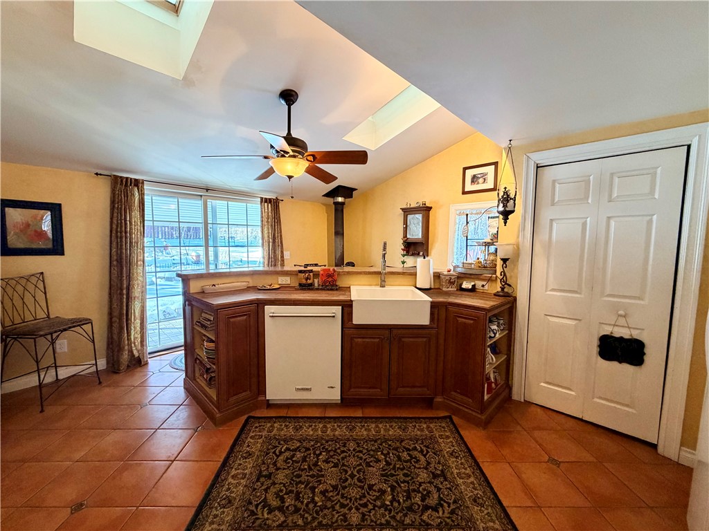 128 West 4th Street Corning, NY 14830 - Photo 6 of 31