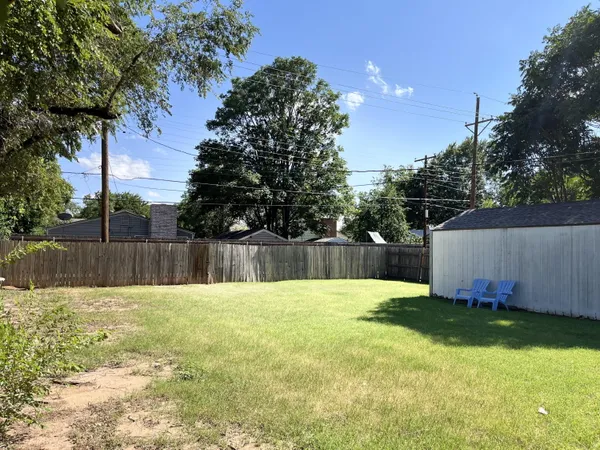 $1,700 | 2611 31st Street, Lubbock, TX 79410