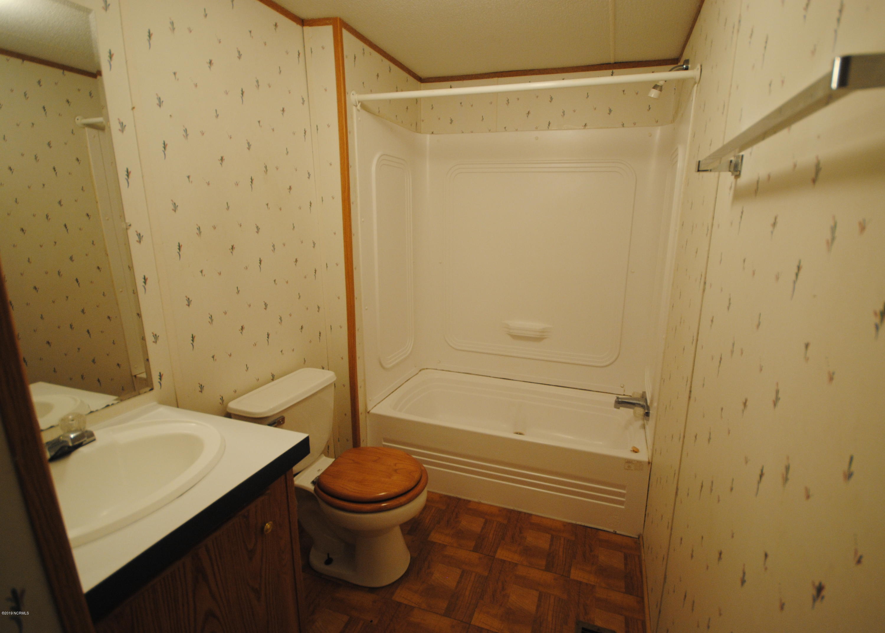 198 Trout Street Holly Ridge, NC 28445 - Photo 3 of 12 Hall bath